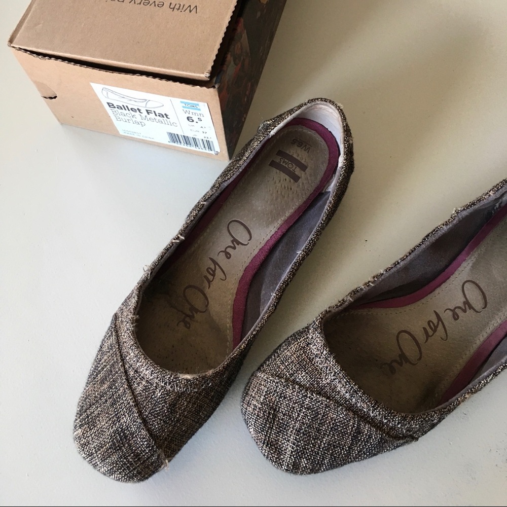 TOMS ballet flat , size 6.5